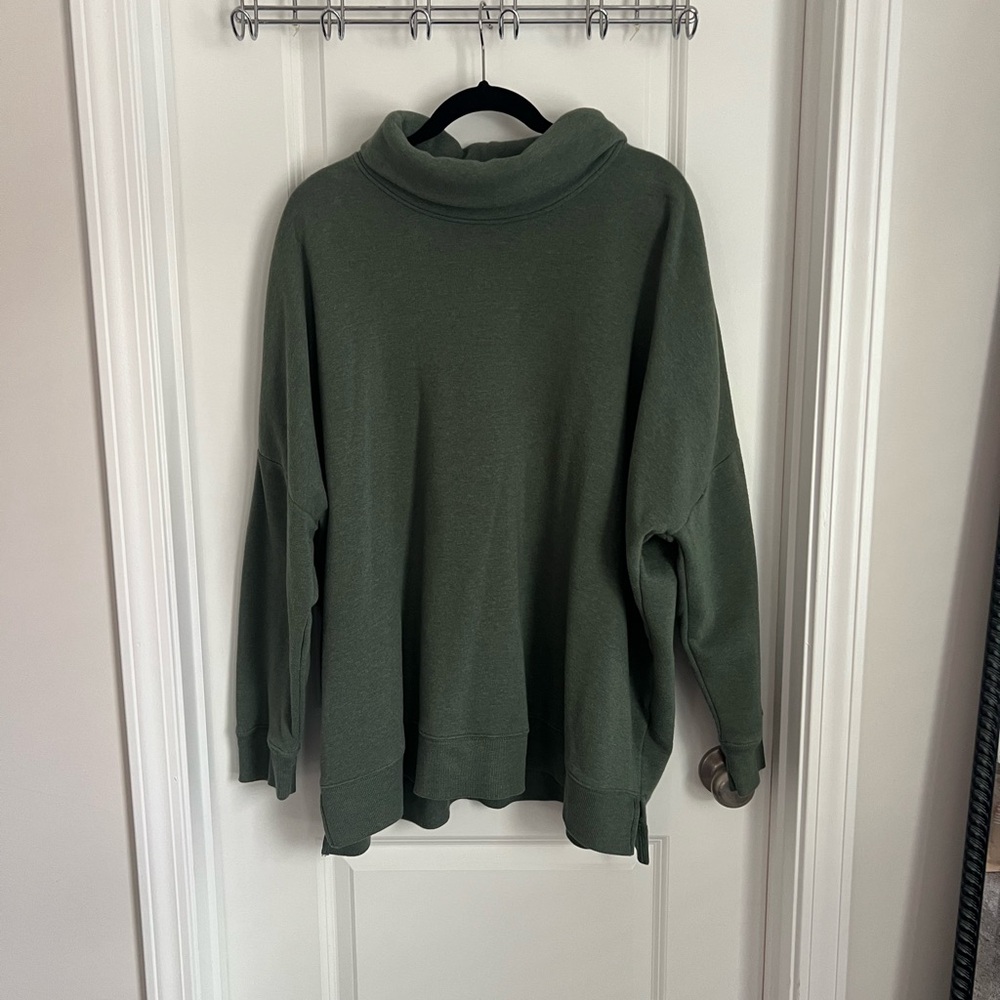 Turtle neck oversized sweater